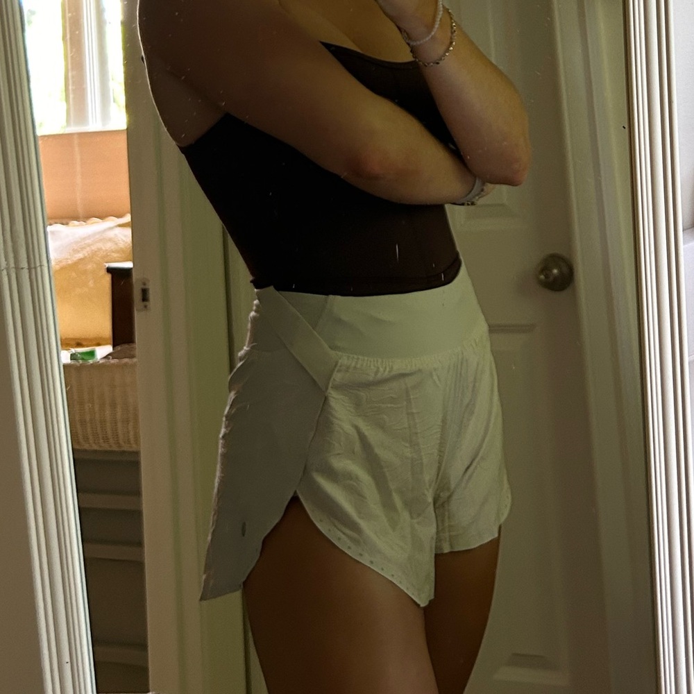 Lululemon Find Your Pace 2.5” Shorts